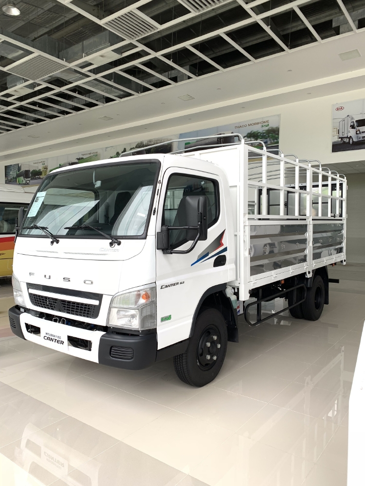 Xe tải Mitsubishi FUSO CANTER 6.5 tải trong 3,4T