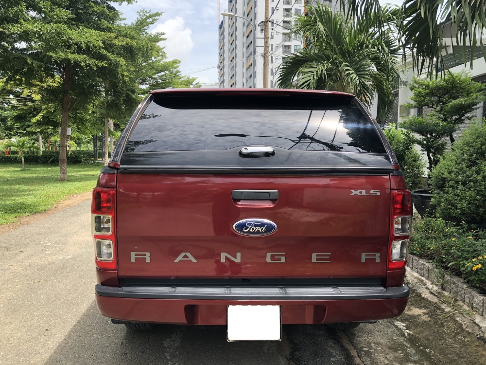 Bán xe Ford Ranger XLS 2.2L 4x2 MT, Model 2015!!