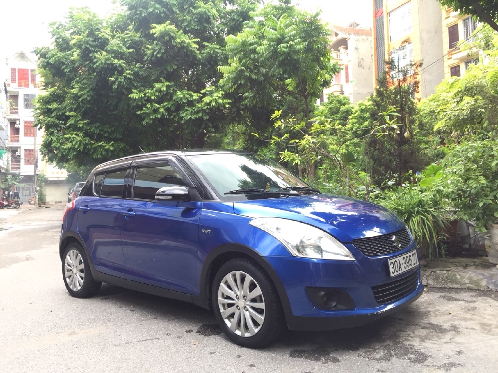 Cần bán Xe Suzuki Swift 1.4 AT 2014