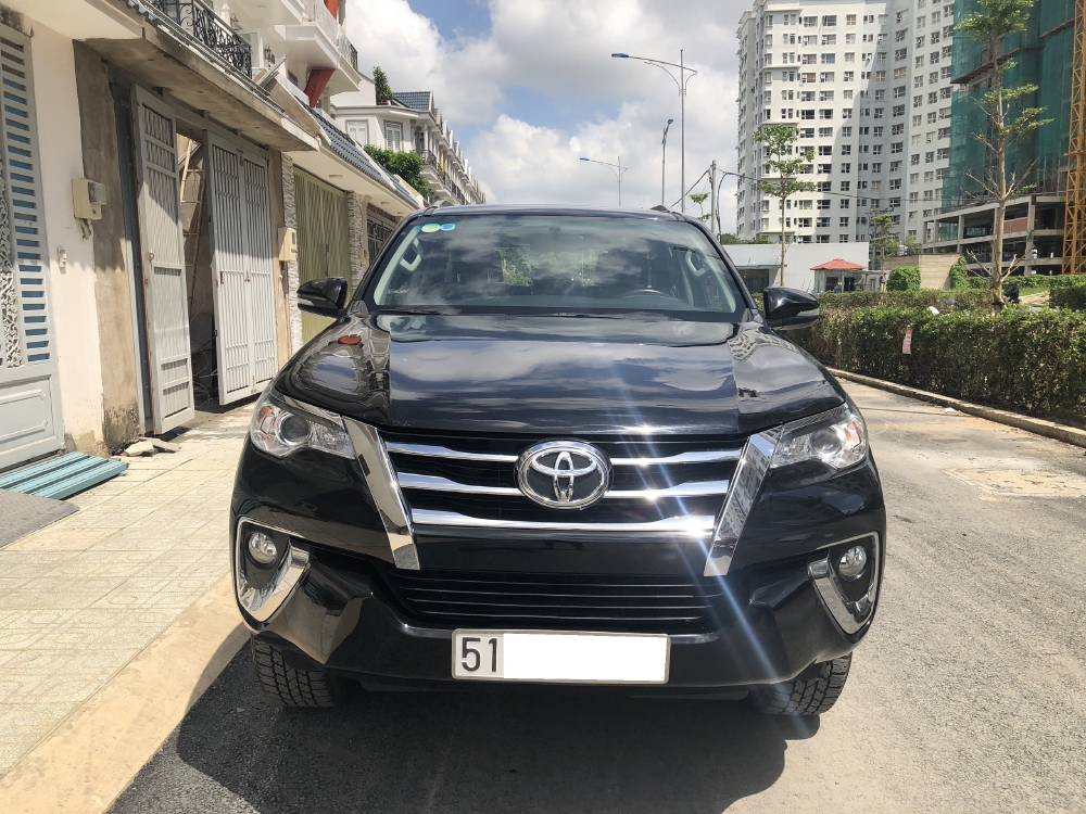 Cần Bán xe Toyota Fortuner 2.7V (4x2), Model 2018, màu Đen, nhập Thái!!