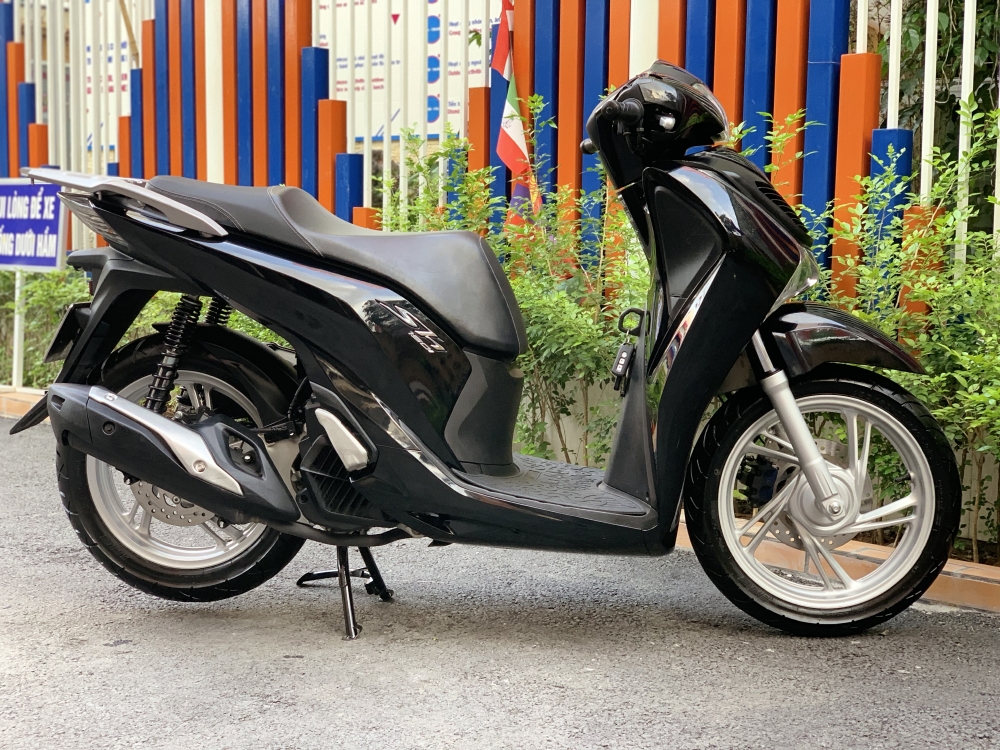Bán SH Việt 150 ABS cuối 2017 màu Đen như mới