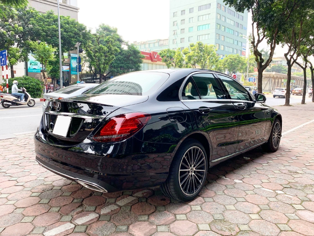 Bán Mercedes C200 Exclusive 2019 Siêu lướt rẻ hơn mua mới 180tr