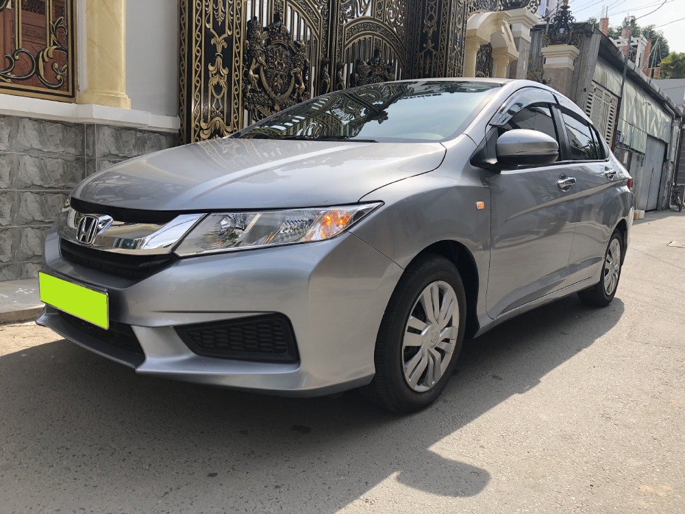 Bán Honda City 2017 số sàn màu Bạc đi kỹ.