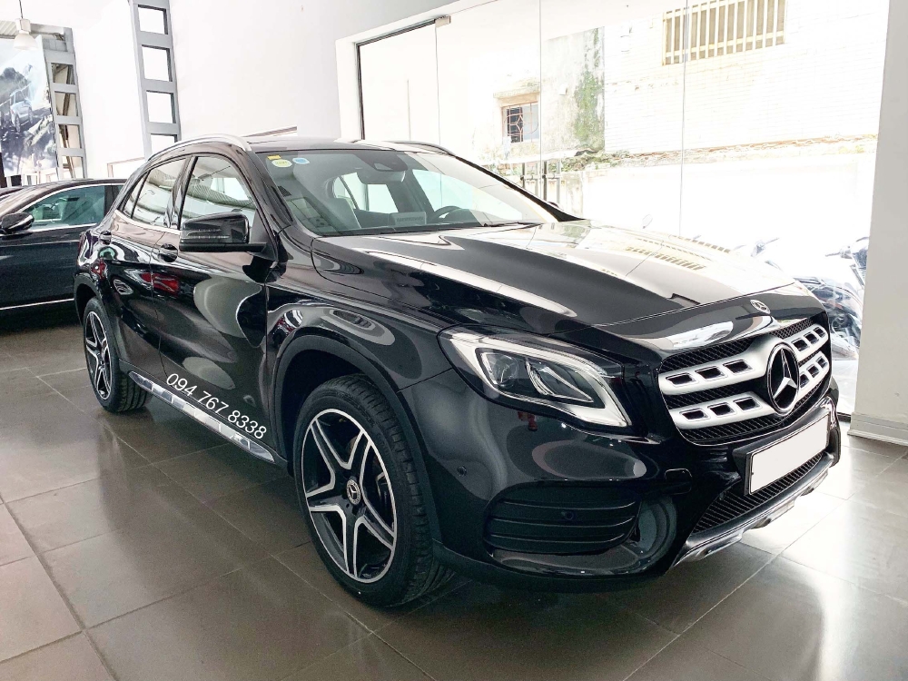 Bán Mercedes GLA250 2019 Siêu lướt chính chủ biển đẹp