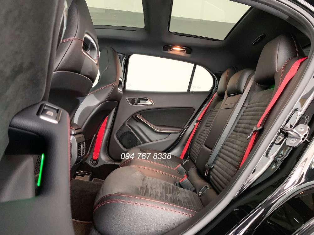 Bán Mercedes GLA250 2019 Siêu lướt chính chủ biển đẹp