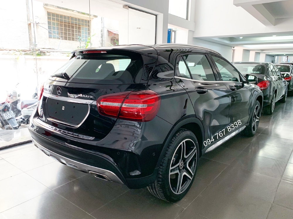 Bán Mercedes GLA250 2019 Siêu lướt chính chủ biển đẹp