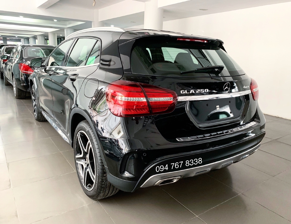 Bán Mercedes GLA250 2019 Siêu lướt chính chủ biển đẹp