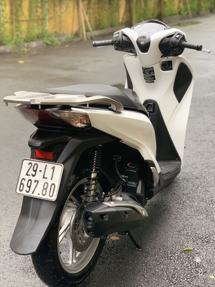 Bán SH Việt 150 ABS cuối 2018 màu Trắng như mới