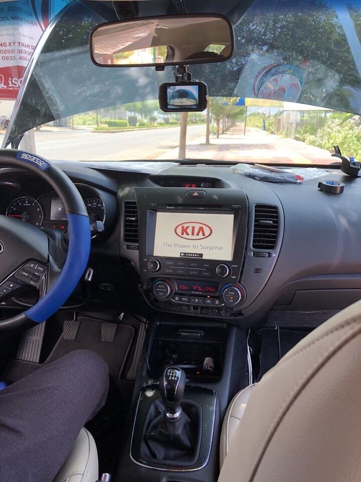 Kia Cerato 2018 1.6MT màu đen xe cực đẹp