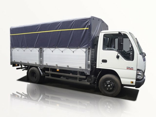 Xe tải Isuzu( QKR230) bạt trọng tải 2t5( có các trọng tải khác ai có nhu cầu liên hệ em giới thiệu