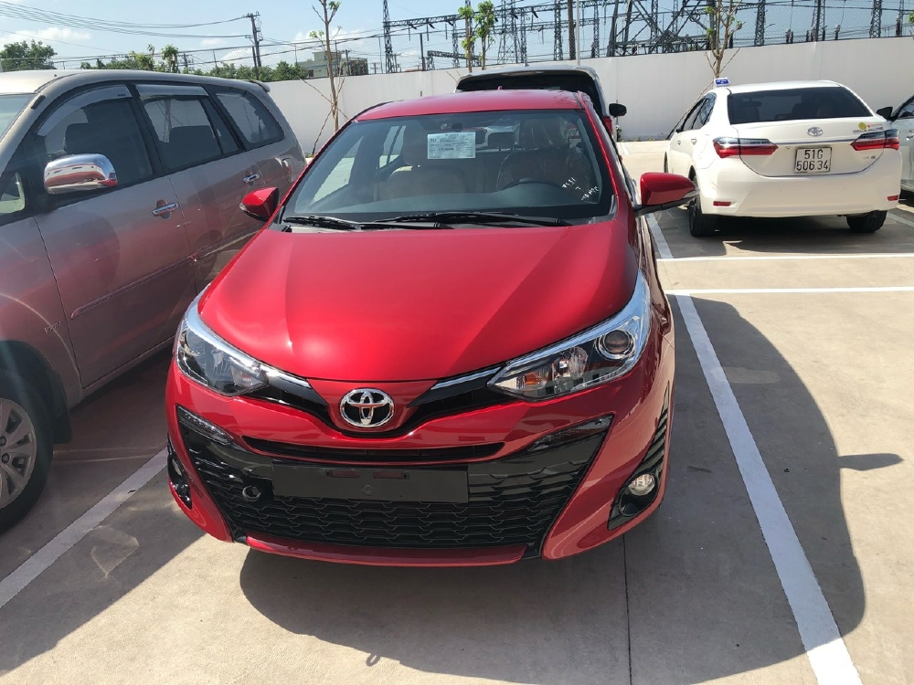 TOYOTA YARIS 1.5G NHẬP THÁI MÀU ĐỎ GIAO NGAY