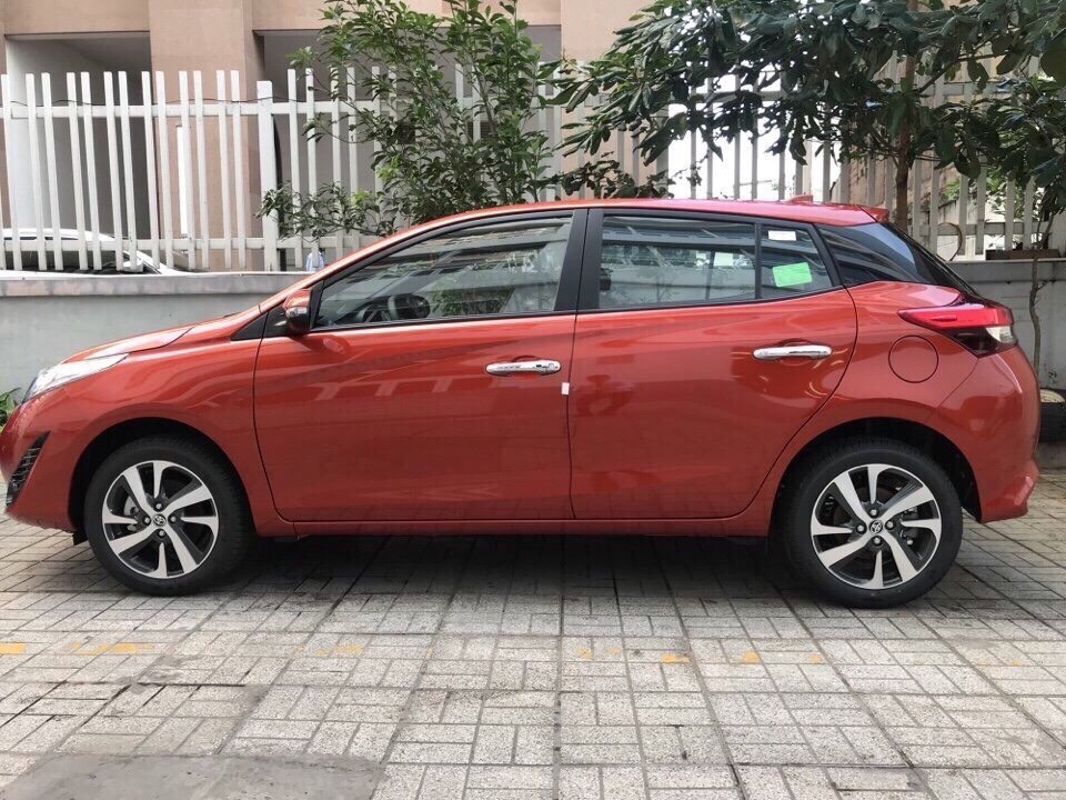 YARIS 1.5G MÀU CAM 2019 MỚI
