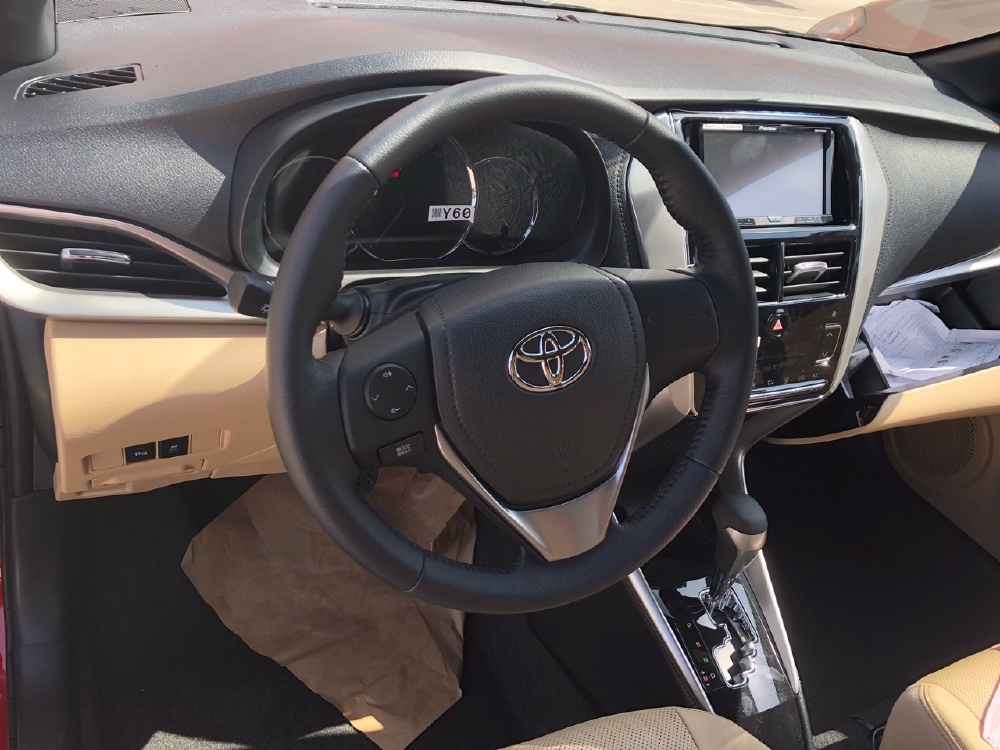 YARIS 1.5G MÀU CAM 2019 MỚI