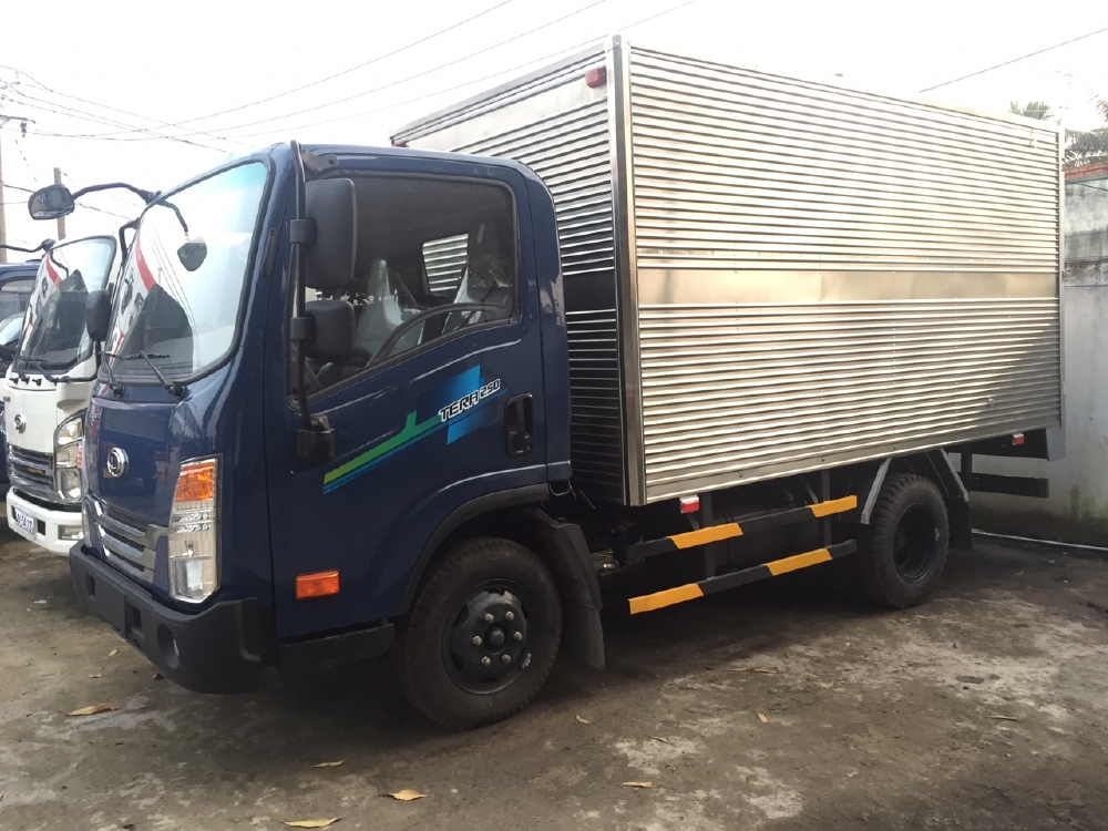 giá xe tải 2t5 Tera250 tải 2,5 tấn thùng bạt