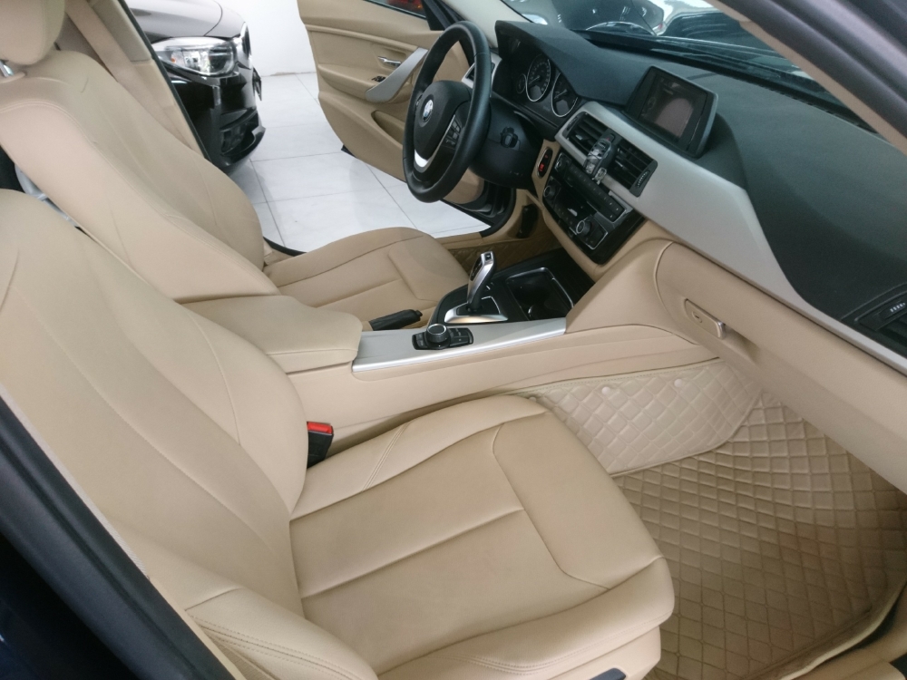 BMW 320 LCi - sản xuất 2016