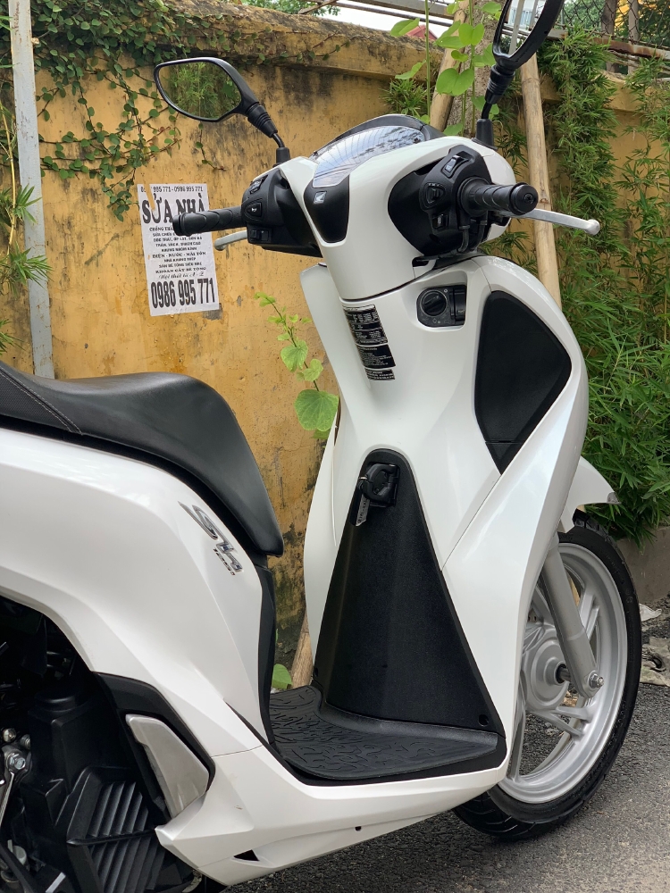 Bán SH Việt 125 ABS 2018 màu trắng- Biển Vip
