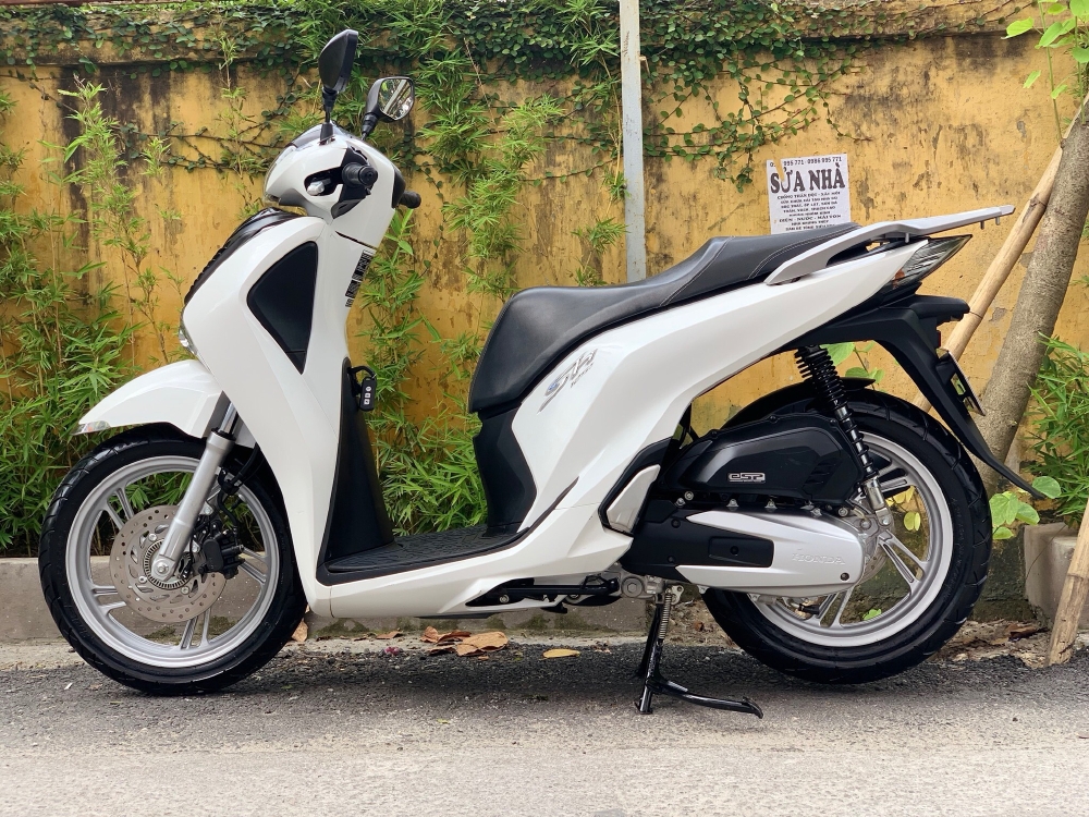 Bán SH Việt 125 ABS 2018 màu trắng- Biển Vip