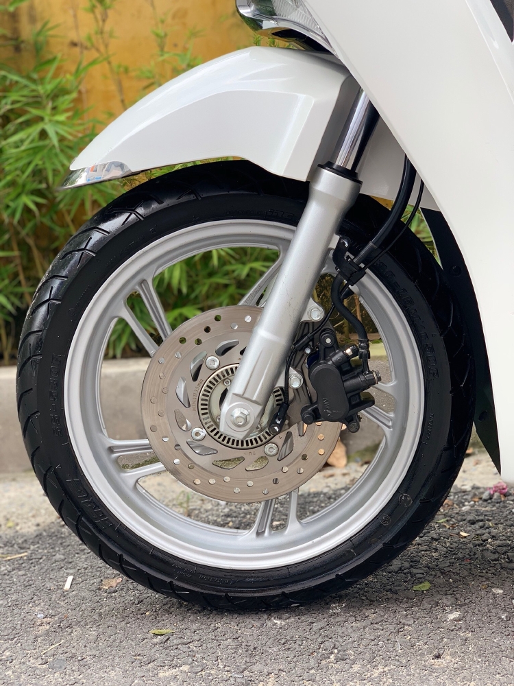 Bán SH Việt 125 ABS 2018 màu trắng- Biển Vip