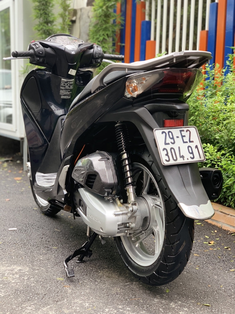 Cần Bán SH Việt 150 ABS cuối 2017 chuẩn 3000km, cực hiếm