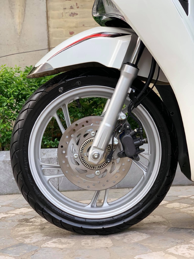 Bán SH Việt 150 ABS cuối 2018 màu trắng dán kín nilon cả xe