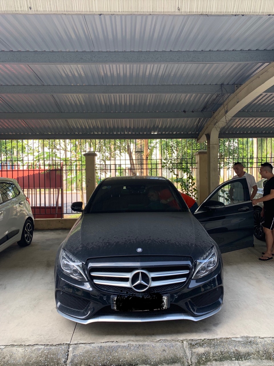 GIAO NGAY Mercedes C300 AMG sx2016 tư nhân chính chủ