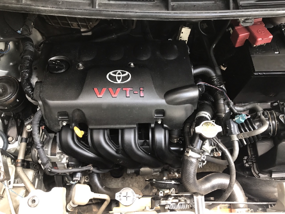 Toyota Vios 1.5MT đời 2010, màu bạc. Xe nói k với lỗi nhỏ. Full đồ chơi