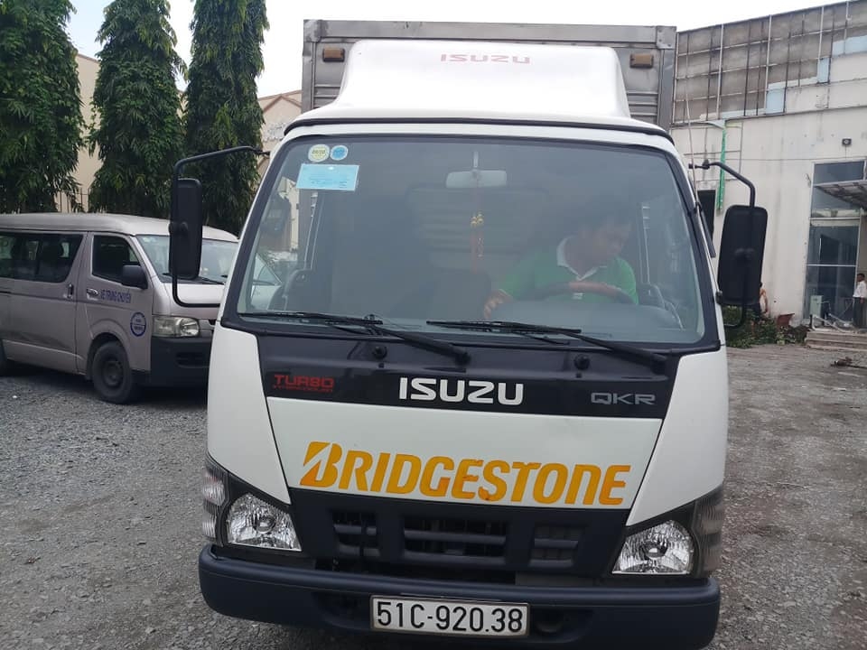 cần bán xe tải isuzu qkr đời 2016 tải 1,9 tấn thùng dài 4m4 inox giá cạnh tranh
