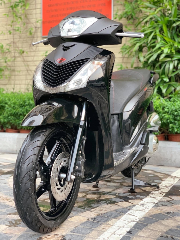 Cần Bán SH Nhập 125 đời 2012 màu Đen cực chất