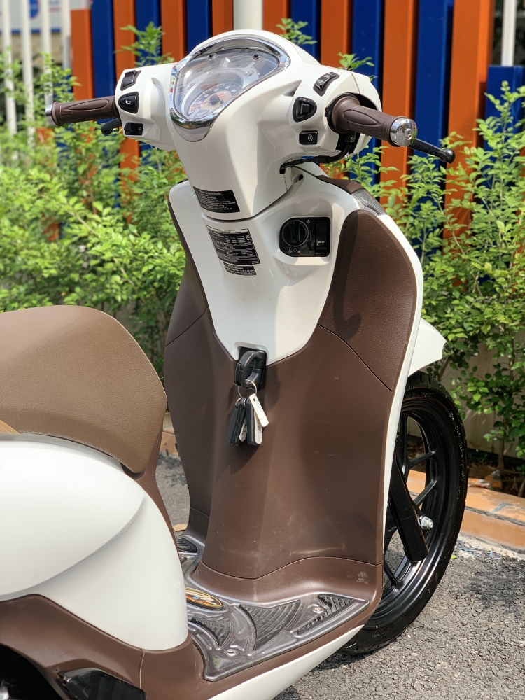 Cần Bán SH Mode 2017 khoá Smartkey màu Trắng như mới