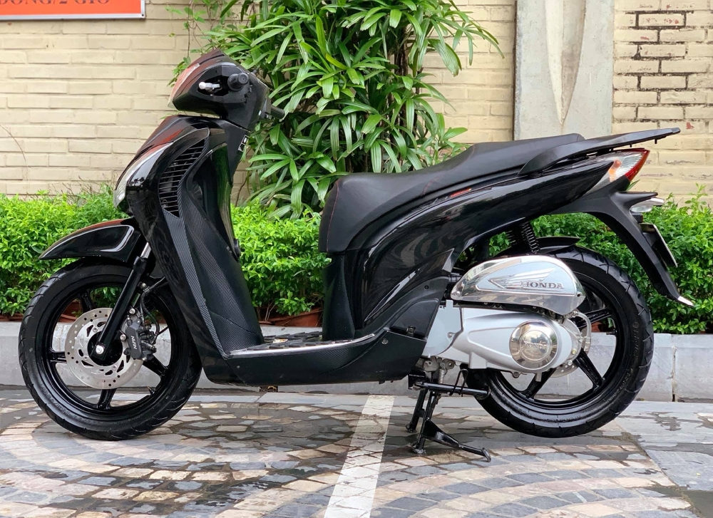 Cần Bán SH Nhập 125 đời 2012 màu Đen cực chất
