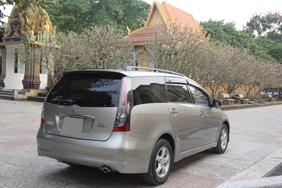 Cần bán Grandish 2007 tự động màu Vàng xe đẹp như mới.