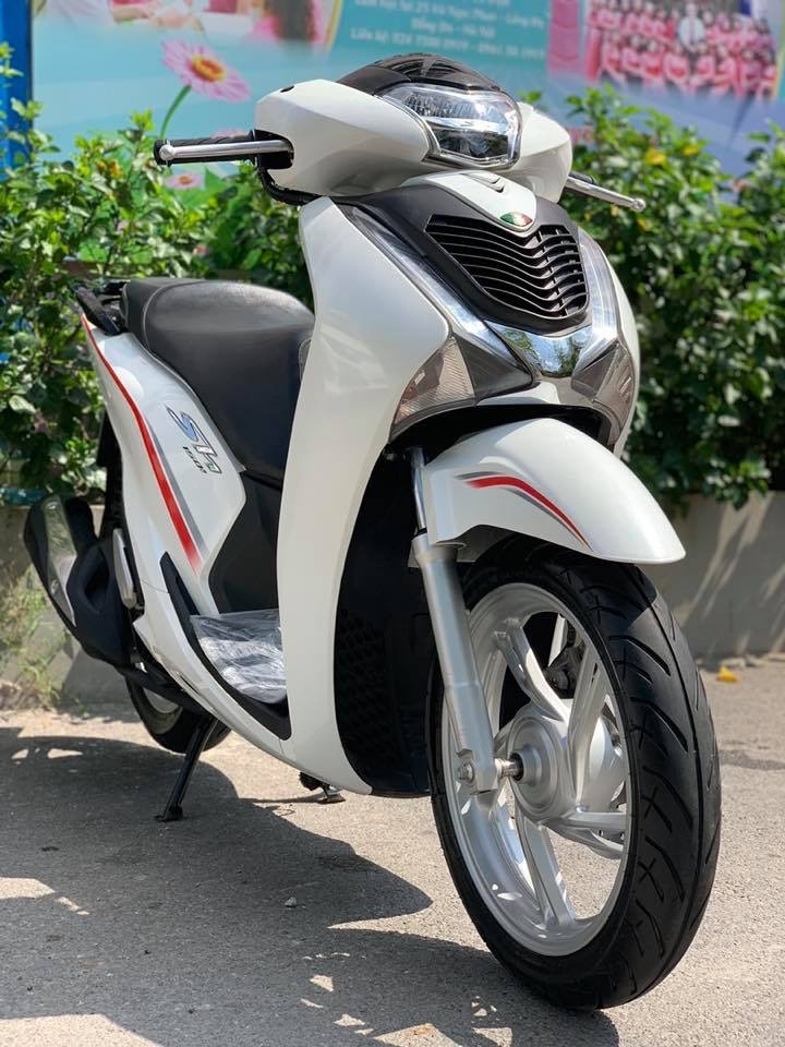 Cần Bán SH Việt 125 CBS 2019 màu trắng  như mới