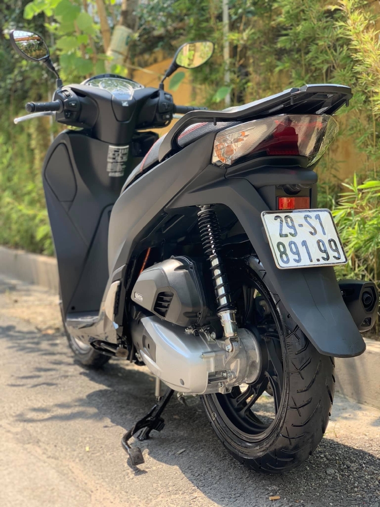 Cần Bán SH Việt 150 ABS 8/2019 Đen mờ chạy 800km, quá mới
