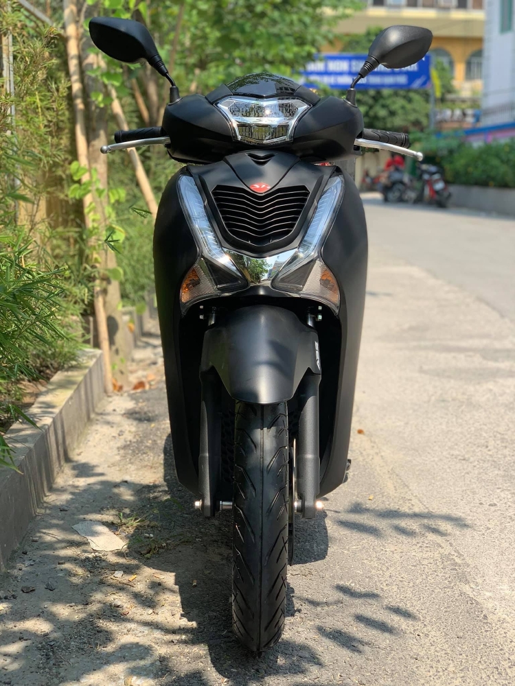 Cần Bán SH Việt 150 ABS 8/2019 Đen mờ chạy 800km, quá mới