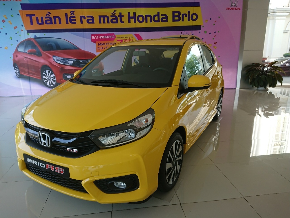 Honda Ô tô Thanh Hóa, Giao Ngay Honda Brio 1.2 Đời 2019, Màu Vàng, Giảm Giá Cực Sốc, LH: 09622028368