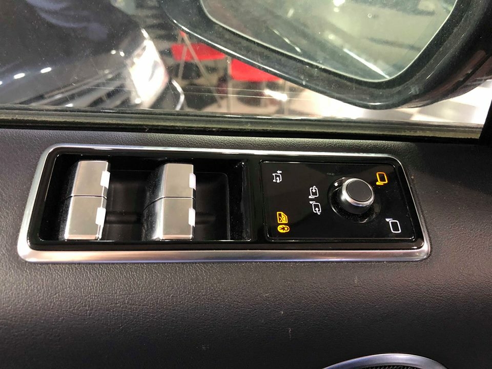 GIAO NGAY Range Rover Sport HSE 3.0L 2019 màu Đỏ giá Tốt