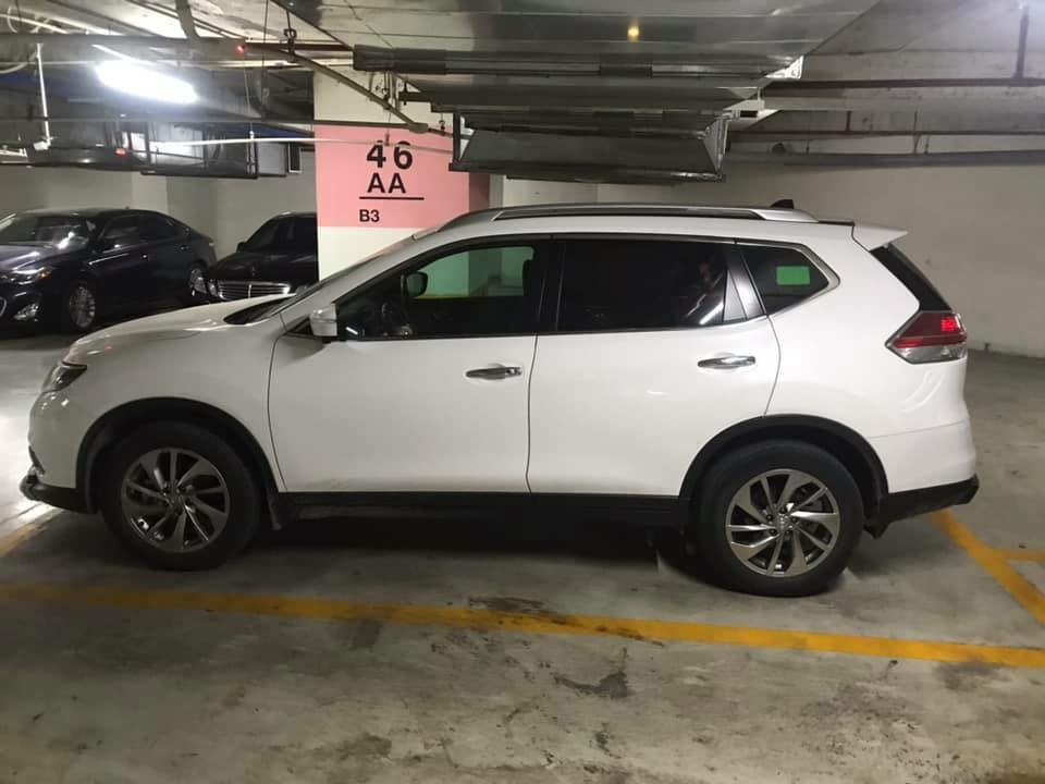 Nissan X-Trail 2016 bản cao cấp trắng, 25000km