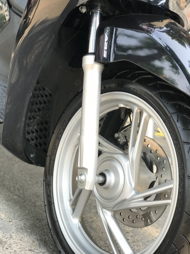 Cần Bán SH Việt 150 ABS 12/2018 màu Đen quá mới