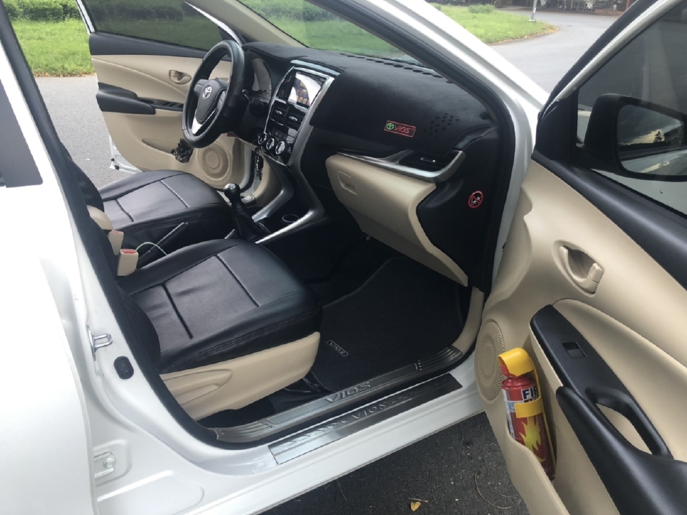 Toyota Vios 1.5MT E SX 2018 Form 2019 màu trắng