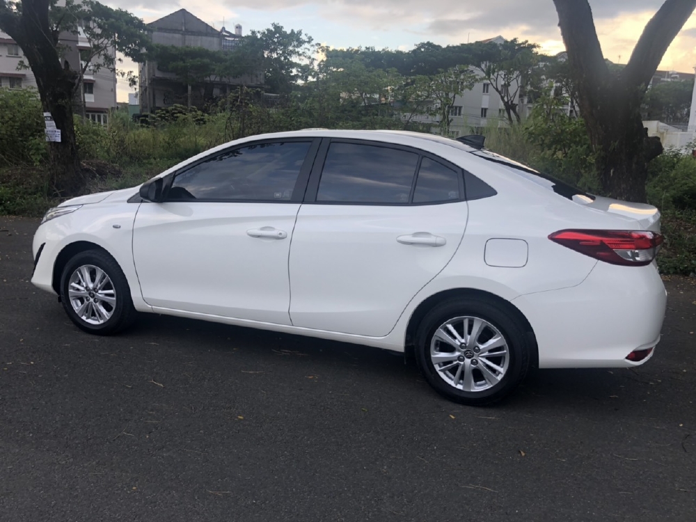 Toyota Vios 1.5MT E SX 2018 Form 2019 màu trắng