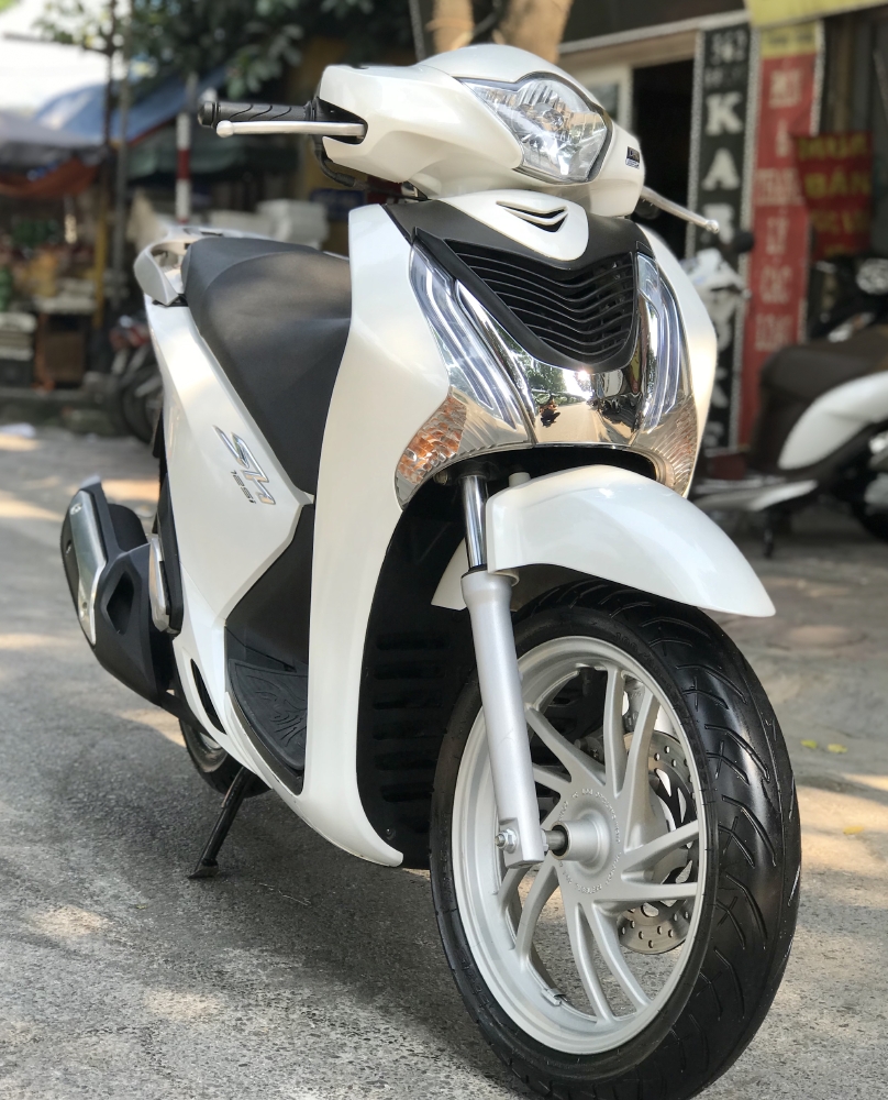 Cần Bán SH Việt 125 đời 2016 khoá Smartkey màu Trắng