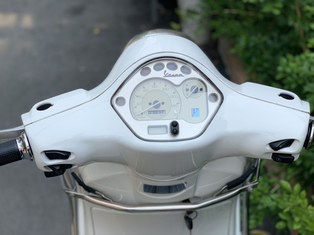 Cần Bán LX150 3Vie 2014 màu Trắng cực chất