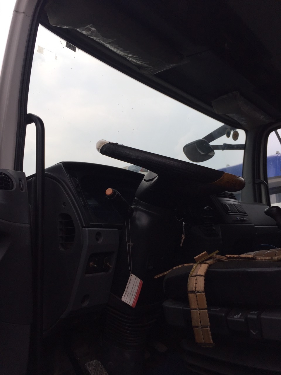 Bán xe tải mitshu fuso 3 chân đời 2016 mui bạt