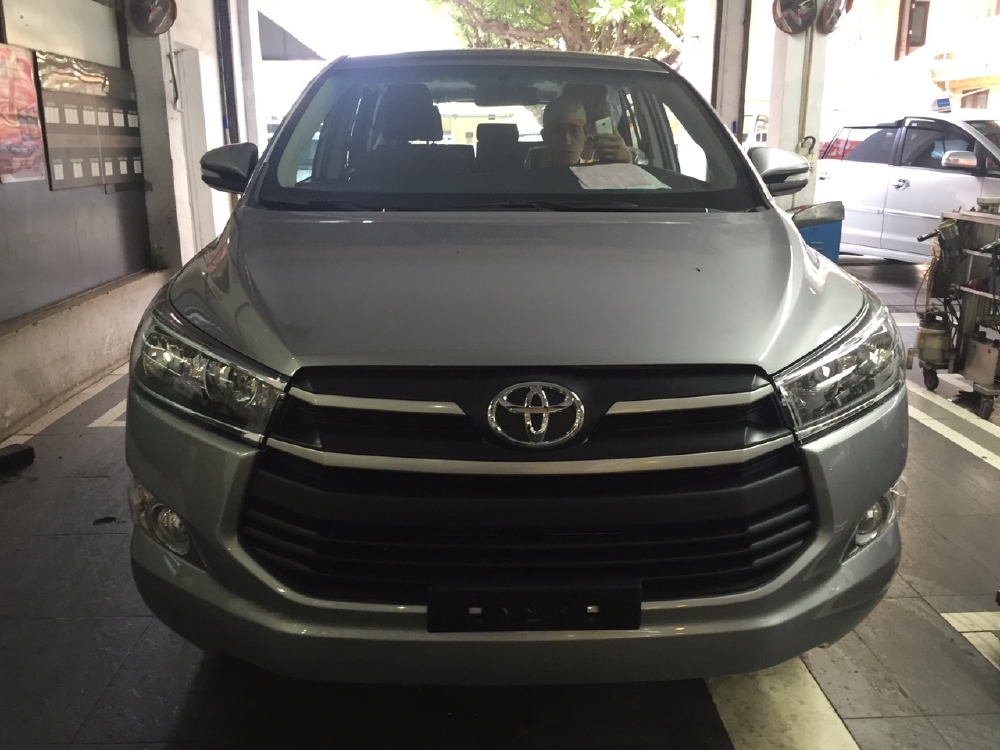 INNOVA 2.0G MÀU BẠC SỐ TỰ ĐỘNG GIAO NGAY