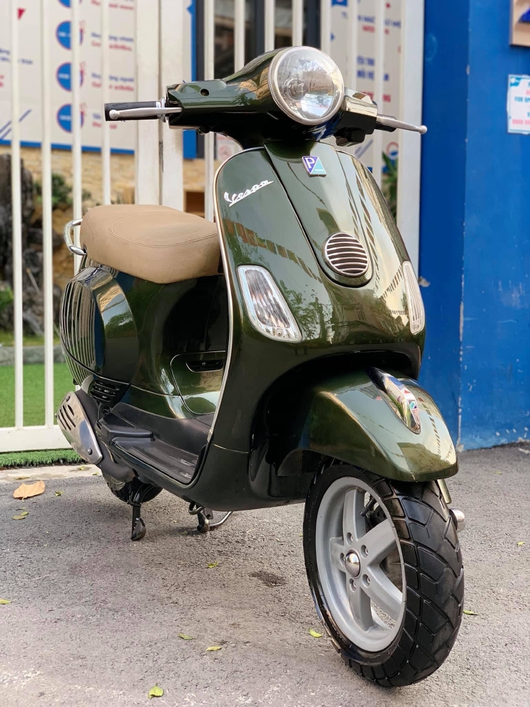 Cần Bán LX ie 2012 màu Xanh rêu thời trang cực đẹp.