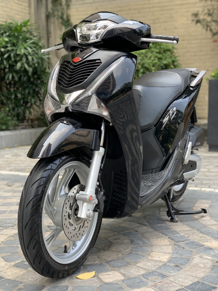 Cần Bán SH Việt 150 ABS cuối 2018 màu Đen như mới