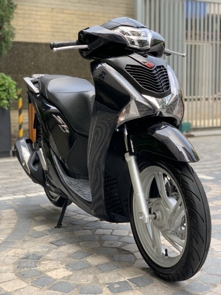 Cần Bán SH Việt 150 ABS cuối 2018 màu Đen như mới