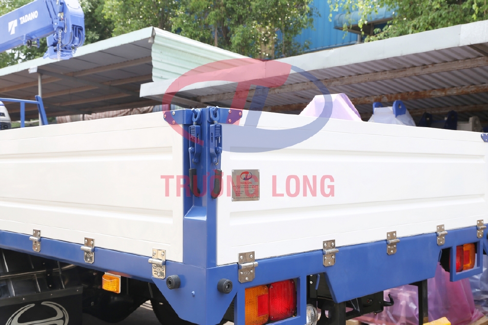 Xe Tải Cẩu HINO gắn cẩu TADANO Nhập Nhật 3 Tấn 4 Khúc Kèm Khuyến Mãi