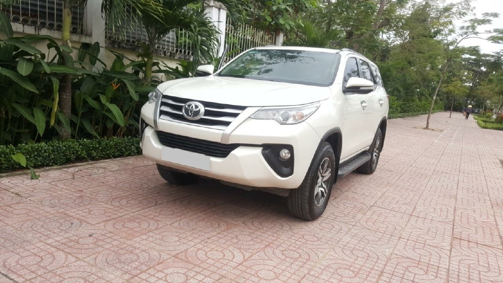 Bán nhanh Toyota Fotuner 2017