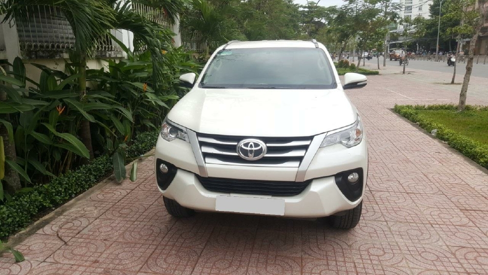 Bán nhanh Toyota Fotuner 2017